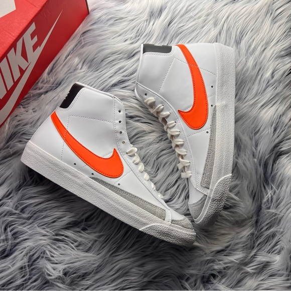 Nike Blazer Mid '77 VNTG - Picture 2 of 5